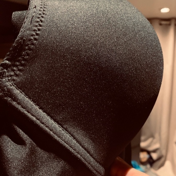 Juicy Couture Intimates Black Padded Push Up Bra Gold Metal Heart Sz 42D - Picture 11 of 13